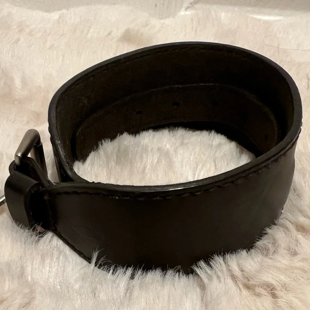 LOUIS VUITTON MONOGRAM GLASE FORCE WRAP LEATHER BRACELET. - Picture 9 of 15
